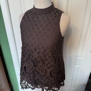 Rewind Sleeveless Lace Blouse
